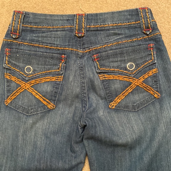 Cache Contour Collection Jean - Picture 2 of 4